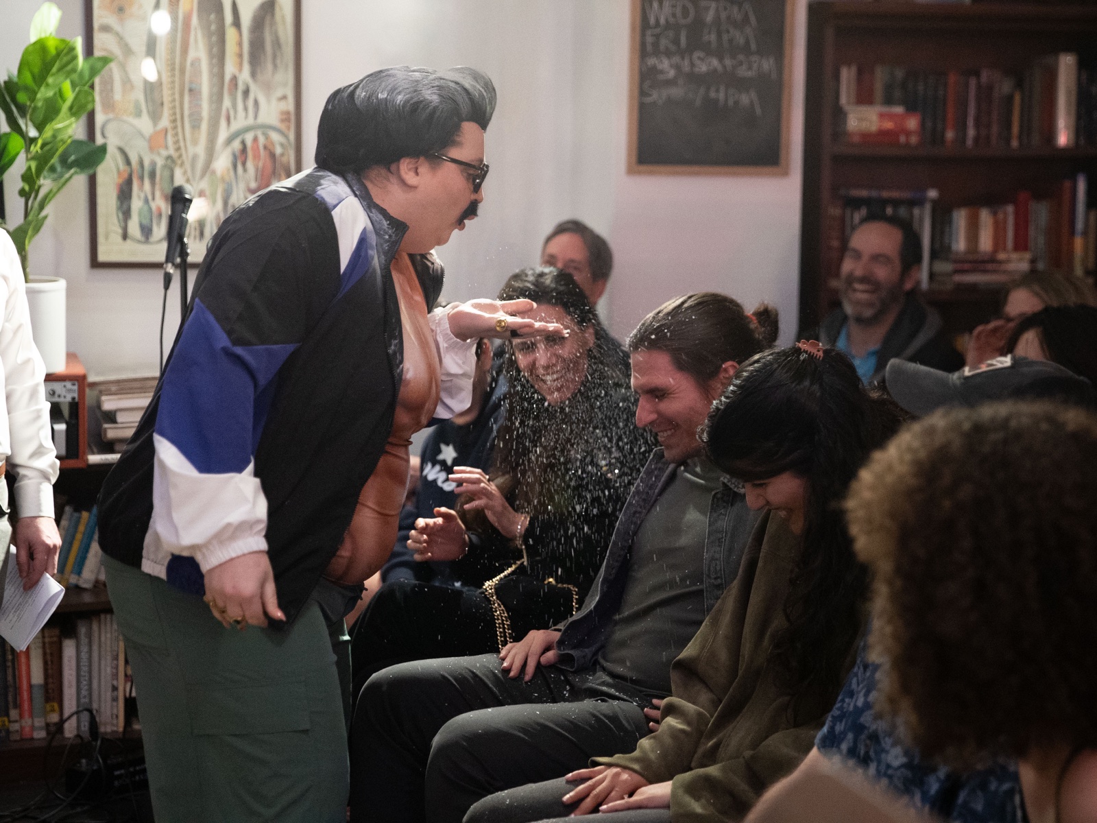 Mimi Von Schack performing